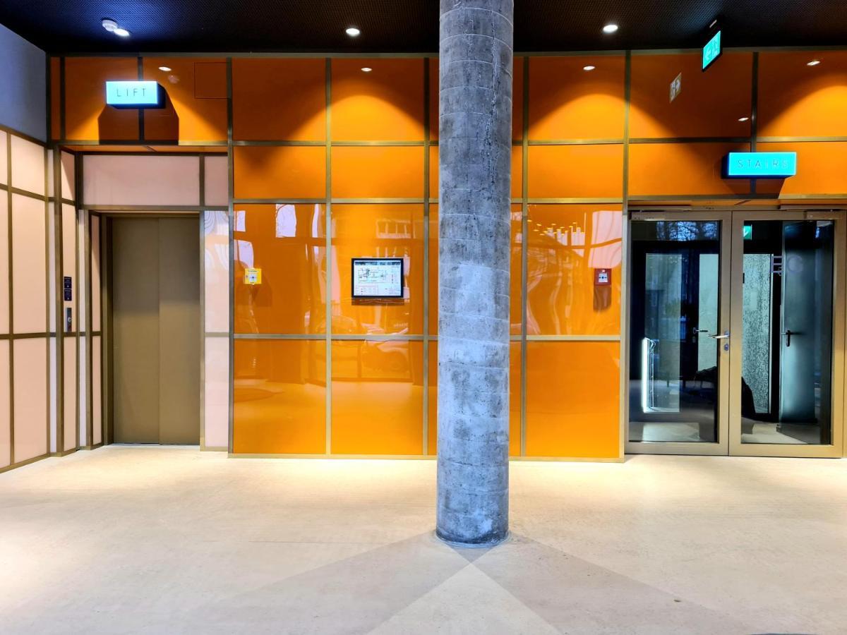 Koncept Hotel International Koln Bagian luar foto